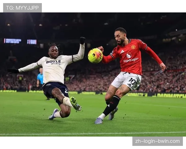 曼联客场场均进球1.6球，进攻效率与主场存在差距