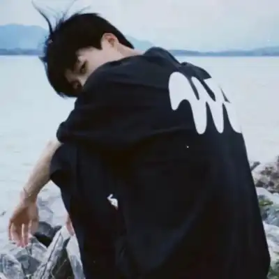 郑君凌